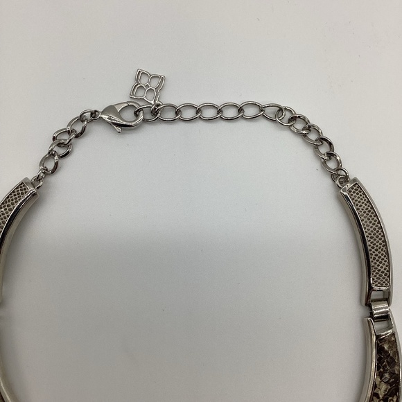 1850. BCBG Snakeskin & Alligator Adjustable Necklace
 EUC - Picture 4 of 4